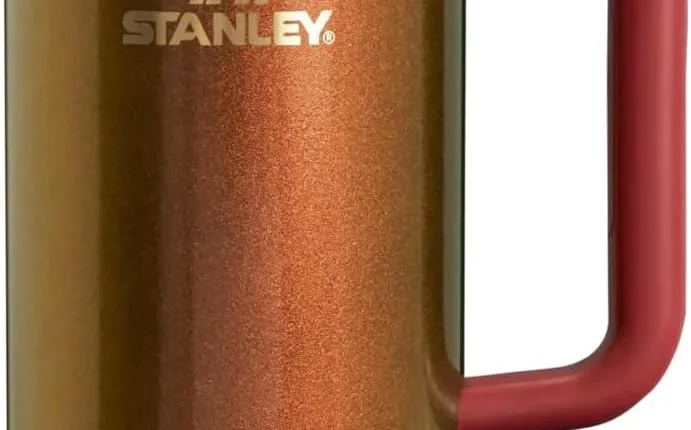 Stanley x Lainey Wilson Quencher H2.0 40 OZ Tumbler Gold Limited Edition - MadeInUSA