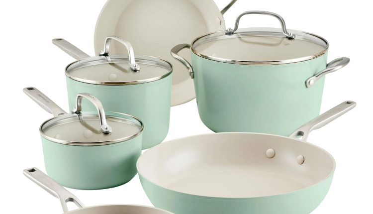 KitchenAid Hard Anodized Ceramic Nonstick Cookware Set 9 Piece - Pistachio - MadeInUSA