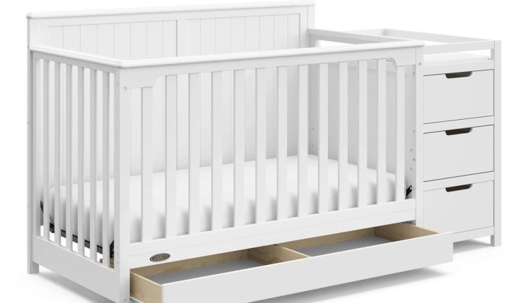 Graco Hadley 4-in-1 Convertible Crib and Changer with Drawer (White) - MadeInUSA