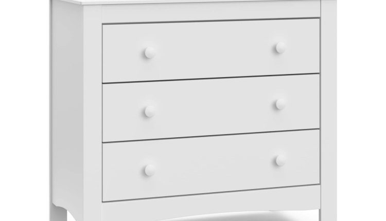 Graco Noah 3-Drawer Chest Dresser with Changing Topper, White - MadeInUSA